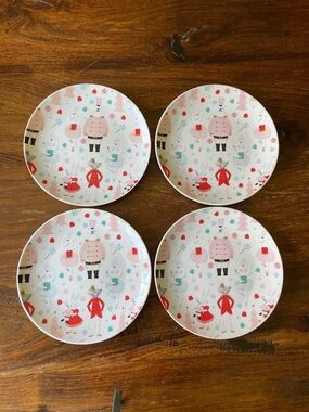 Set of 4 Elum Home Whimsical Christmas Nutcracker Appetizer Dessert Side Plates